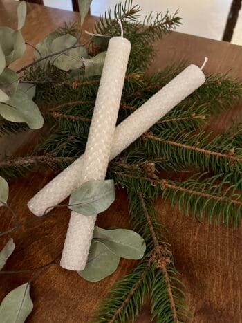 Käsintehdyt mehiläisvahakynttilät