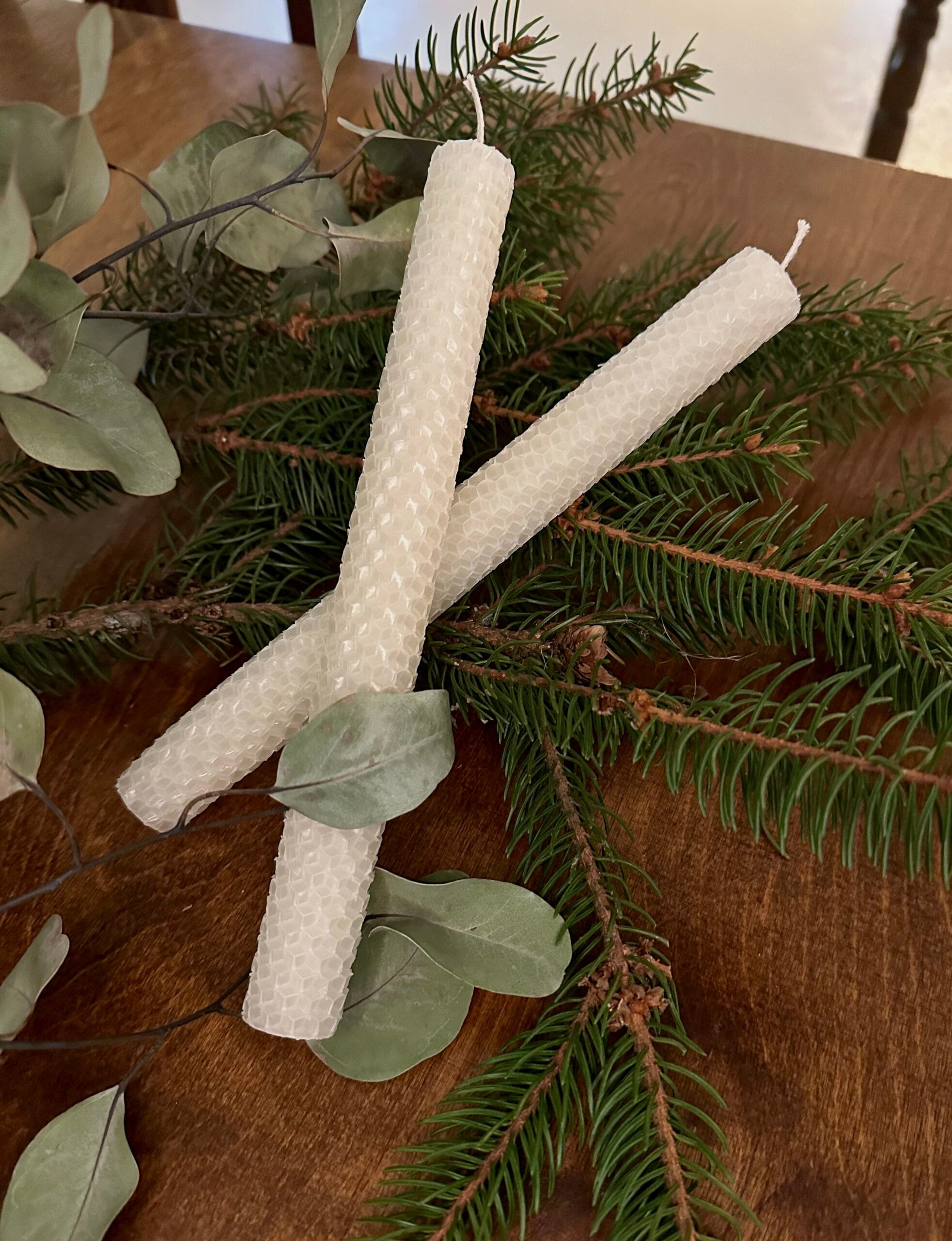 Käsintehdyt mehiläisvahakynttilät