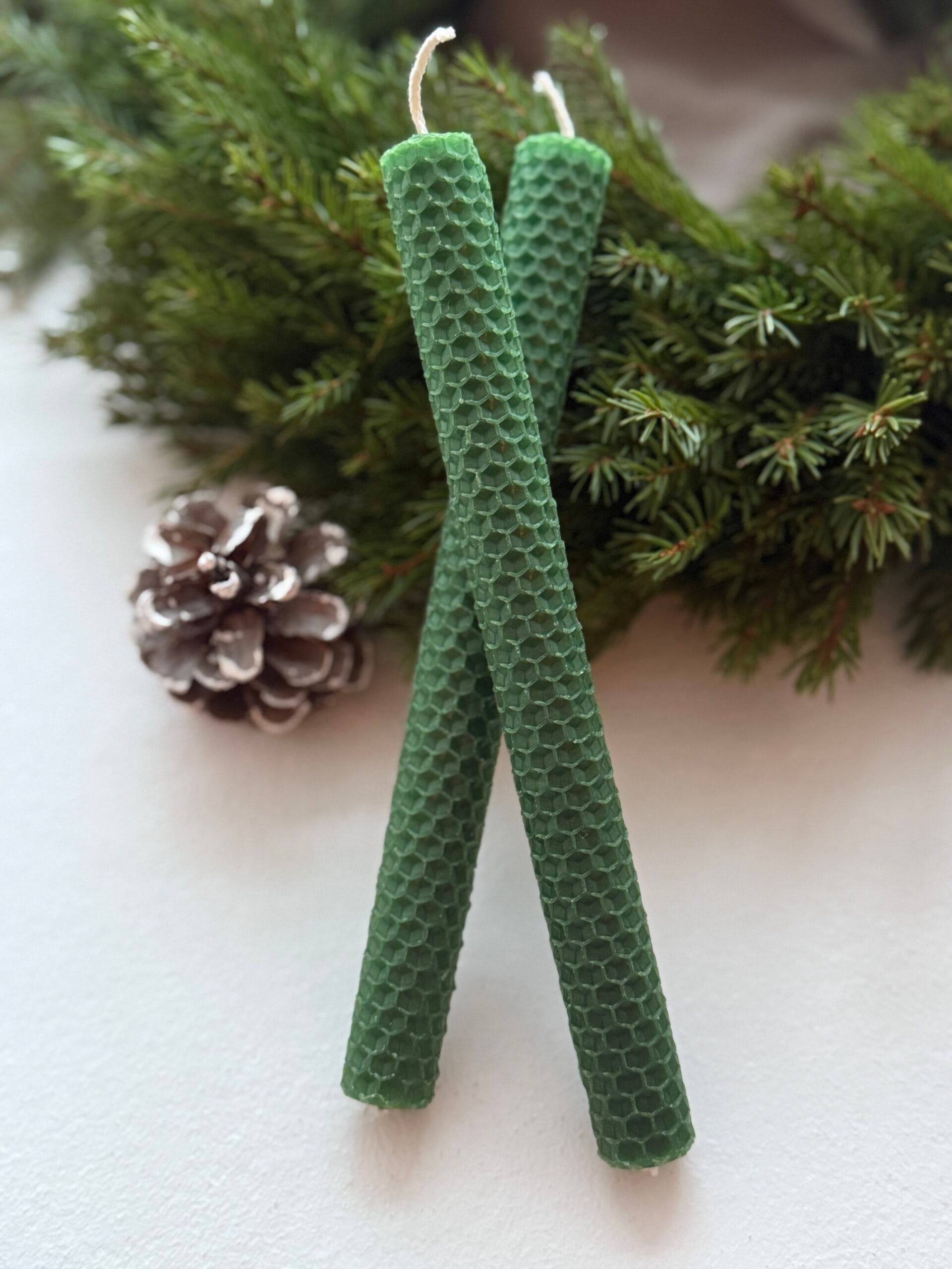 Kotimaiset mehiläisvahakynttilät - Image 2